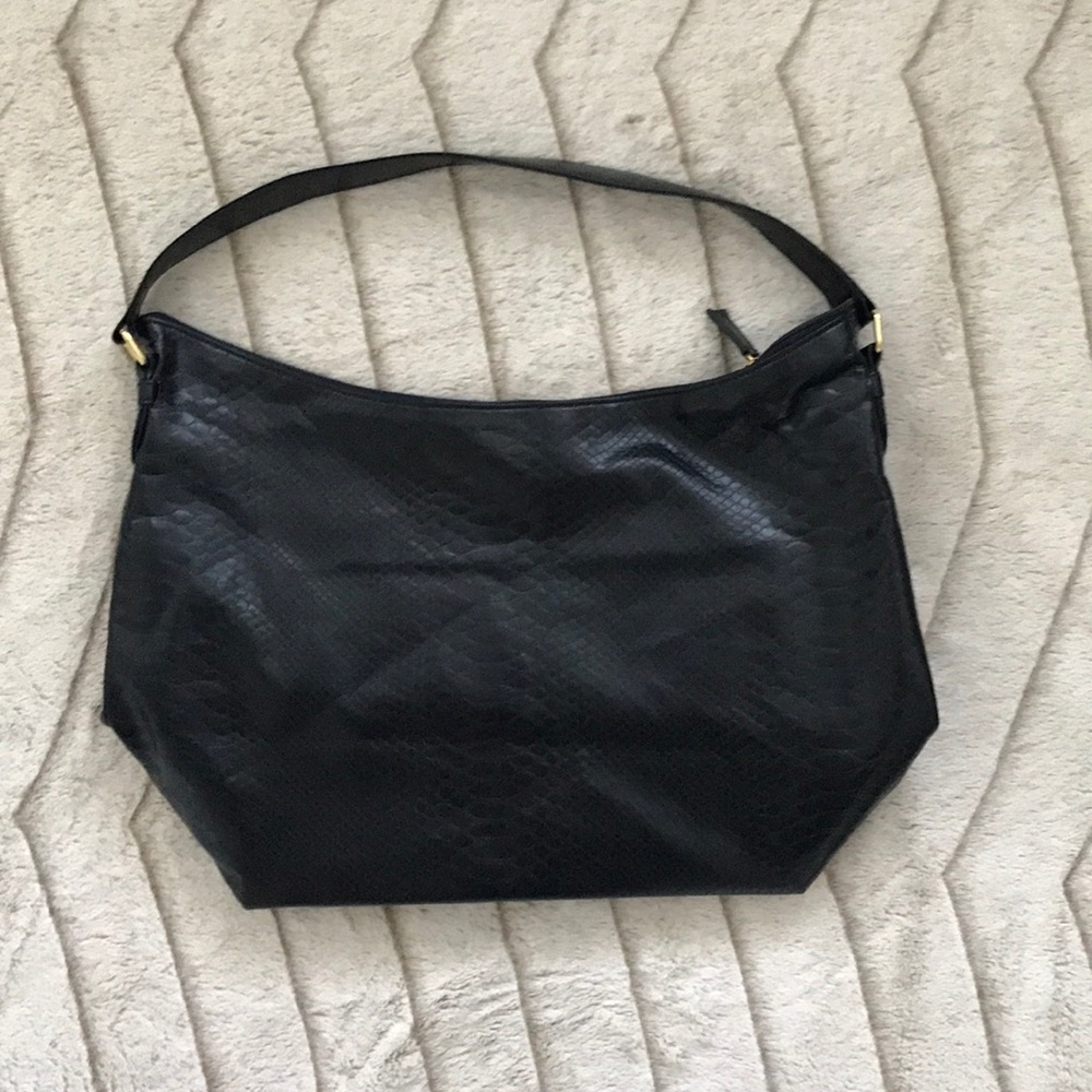 Black shoulderbag